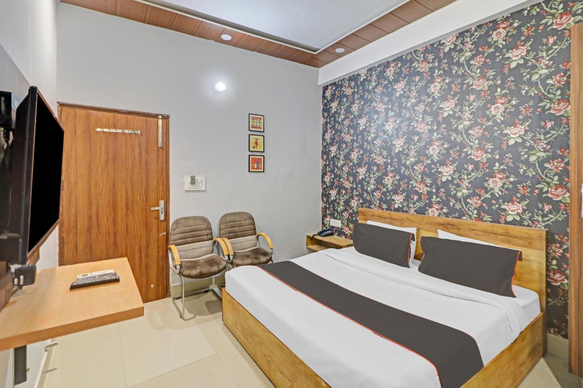 Hotel O Star Ki نيودلهي المظهر الخارجي الصورة