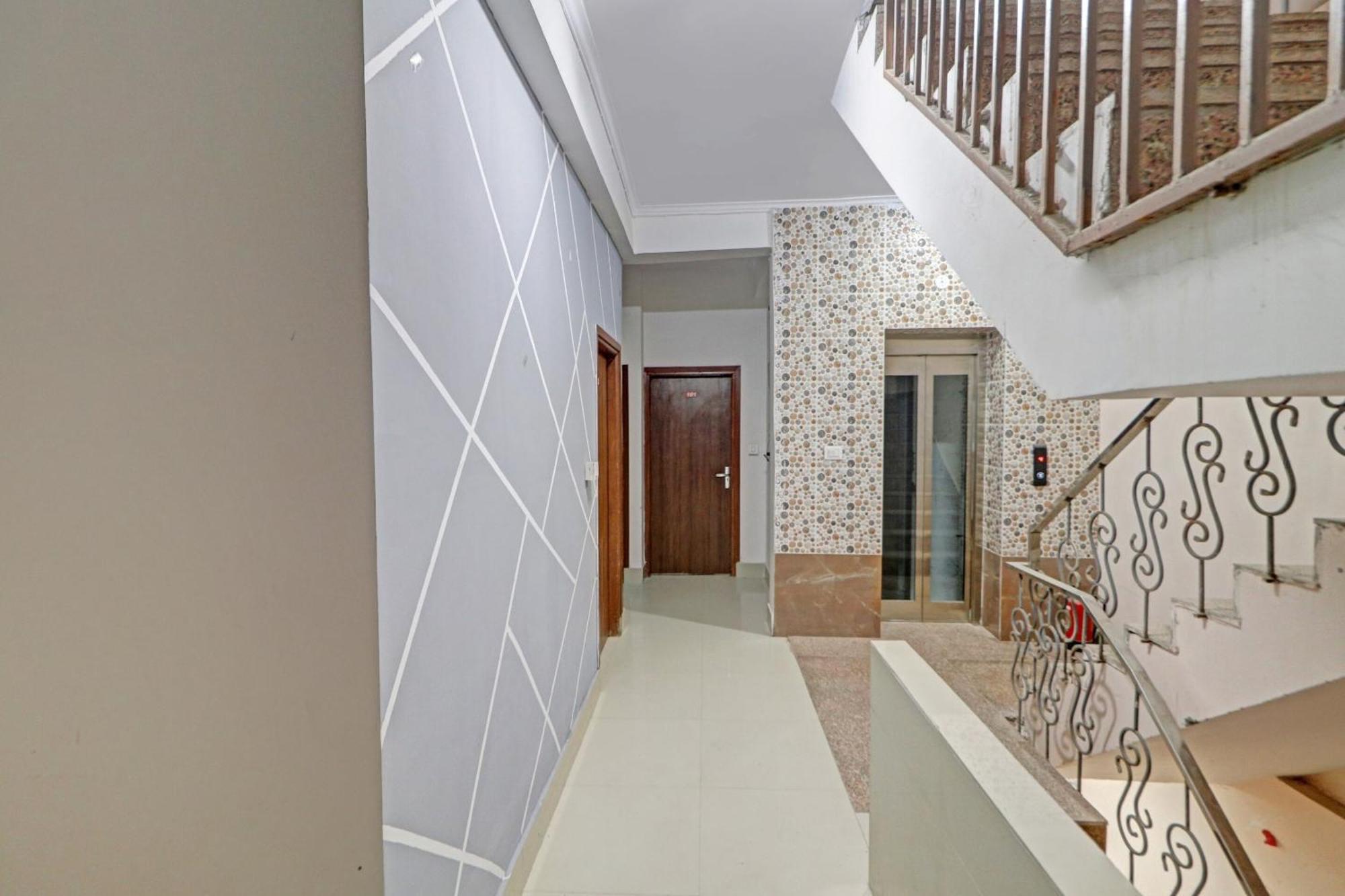 Hotel O Star Ki نيودلهي المظهر الخارجي الصورة